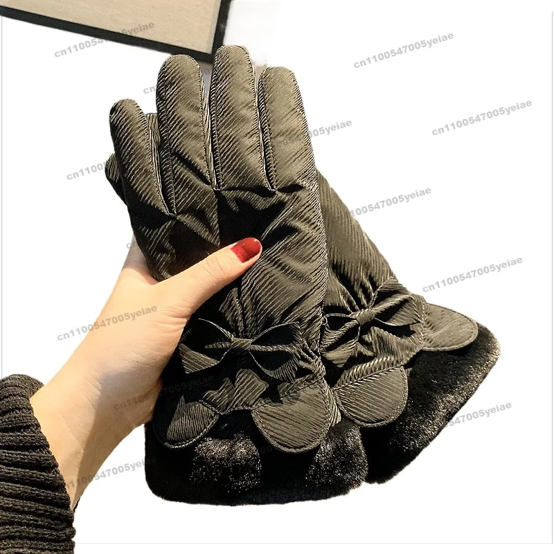 2Pcs Cold-proof Tram Gloves, Waterproof Ski Gloves, Student Fashion Velvet Gloves, Winter Bow Gloves