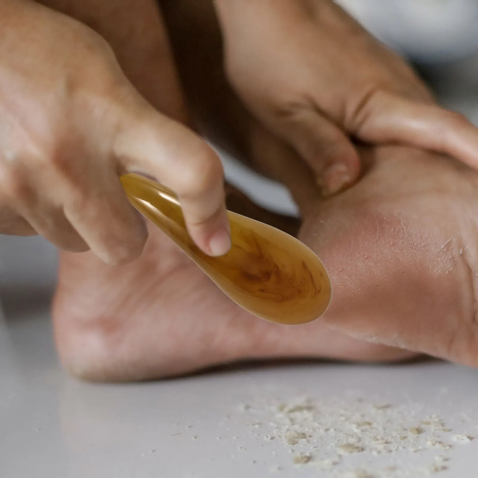 

Foot File Callus Remover For Feet Dead Skin Pedicure Exfoliating Tool Portable Handheld Scraper Practical Resin Plastic