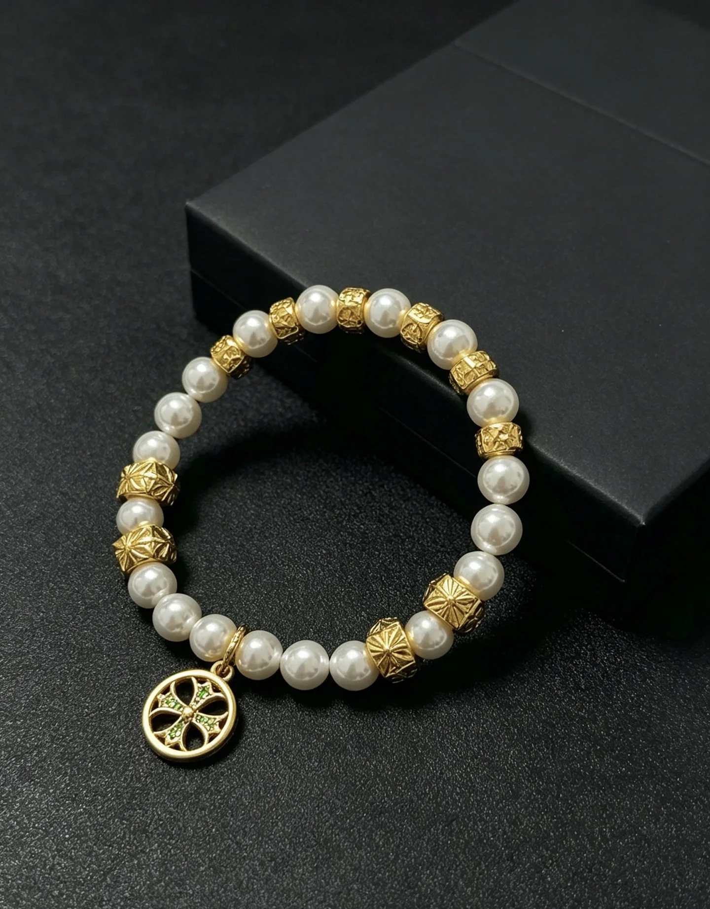 S925 sterling silver light luxury round brand hollow cross couple elegant pendant bracelet fashionable versatile CH banquet 5