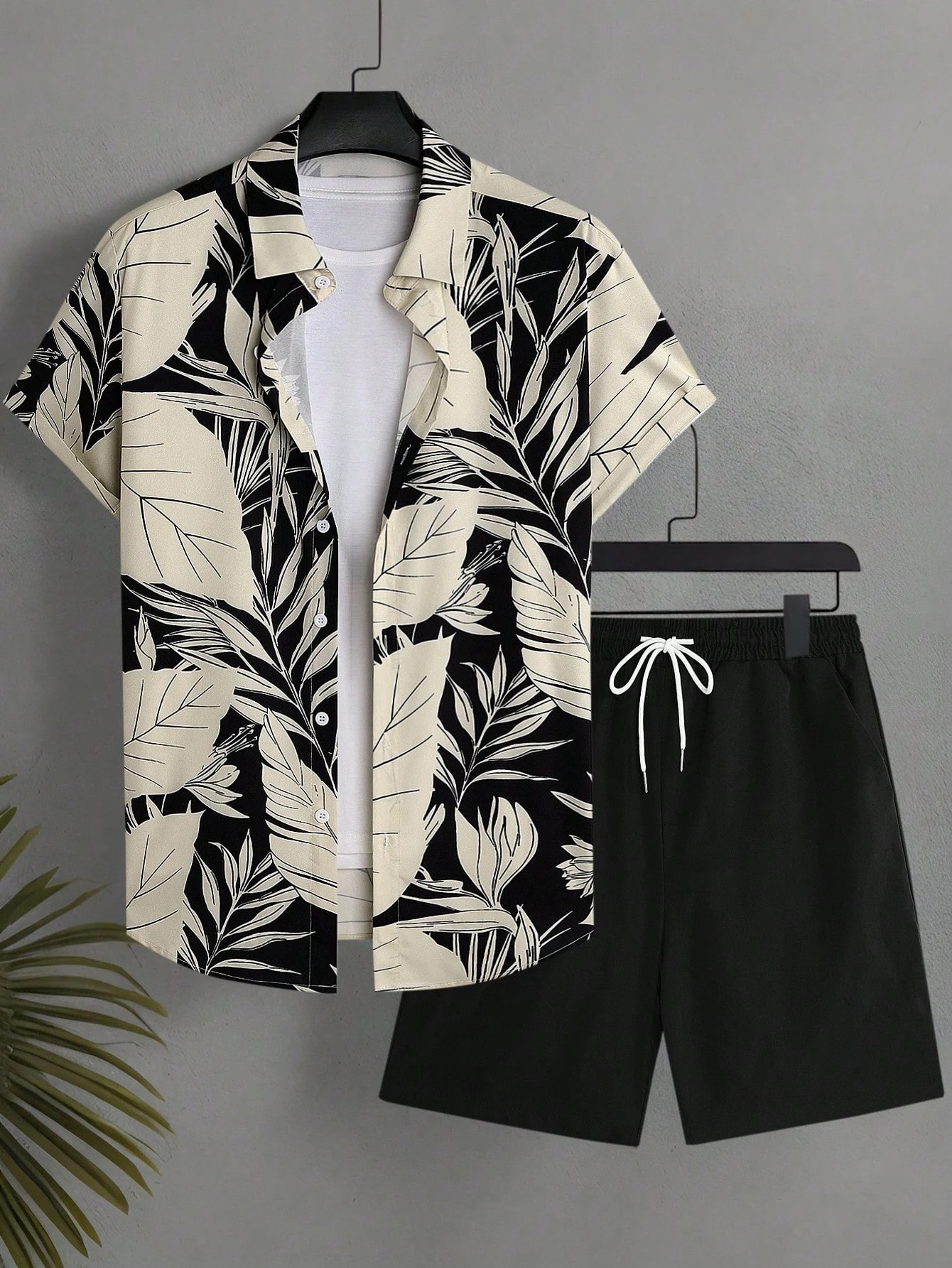2026 Men's Minimalist Floral Print Summer Shirt and Shorts Set—Hawaiian-Style Casual Fashionable and Breathable Men's Set