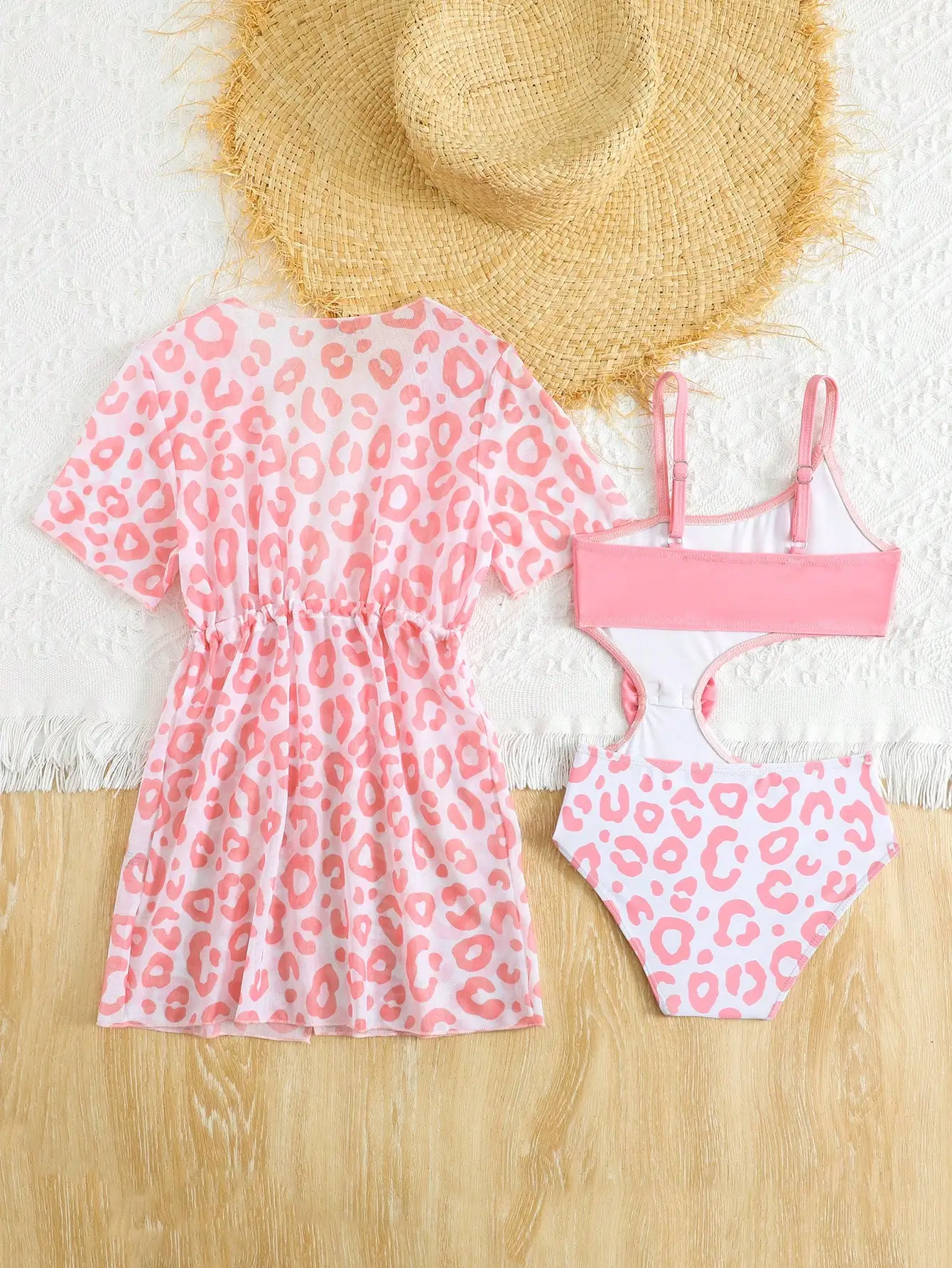 

Pink Leopard Print Cut-Out Waist Bowknot Bikini Set With UV Cover Up