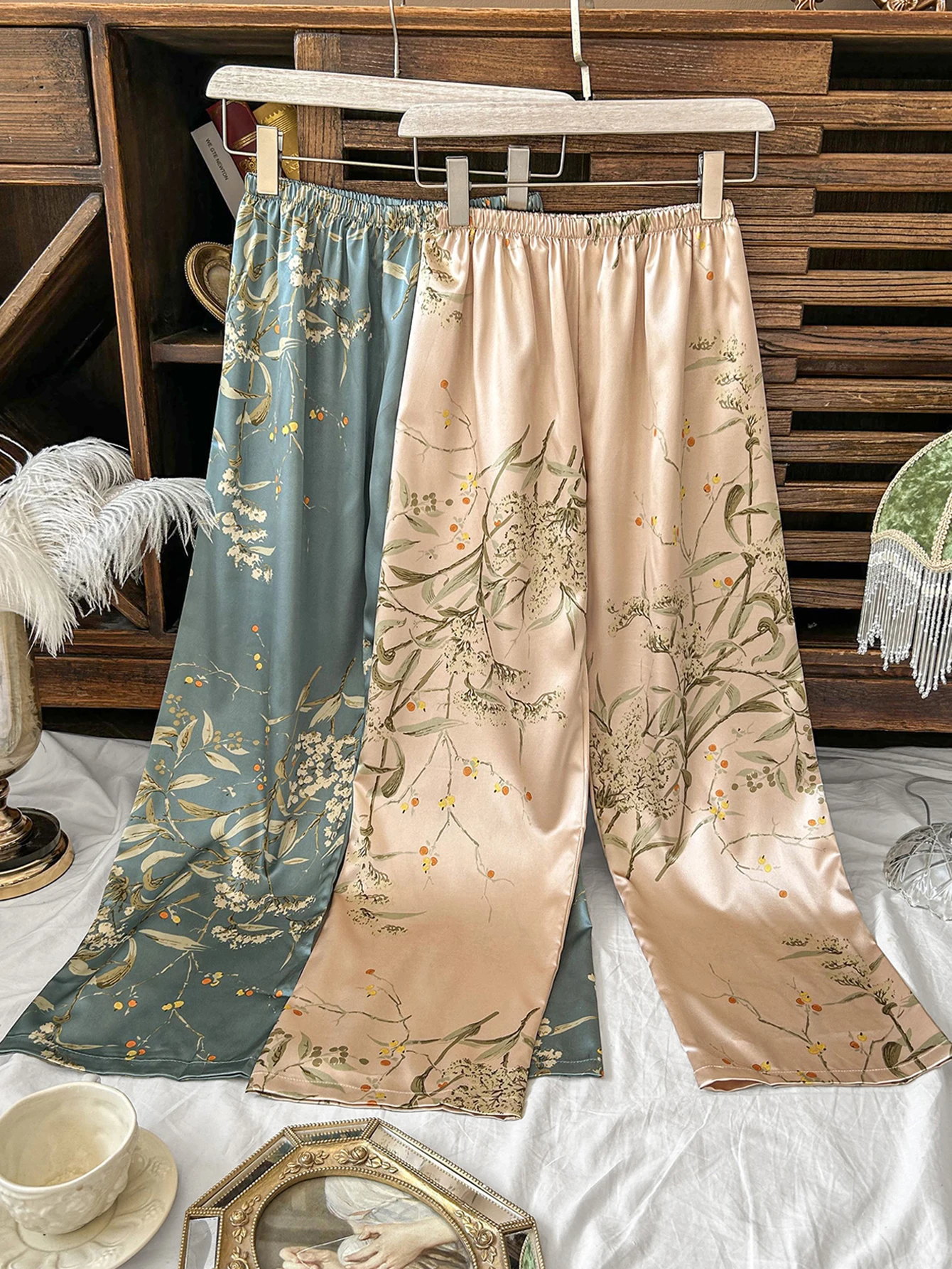 Damesbroeken, elastische taille, vintage bloemenprint, elegant, comfortabel, 2025, nieuwe collectie, dunne broek, stijlvol, ontspannend huis