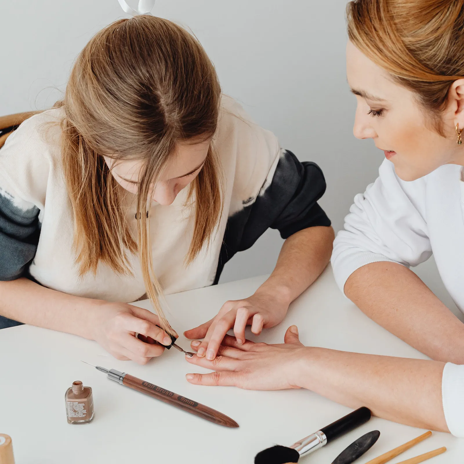 

Кисть для рисования на ногтях с тонким наконечником, деревянная ручка, кисть для маникюра, принадлежности для нейл-арта, аксессуар для женщин