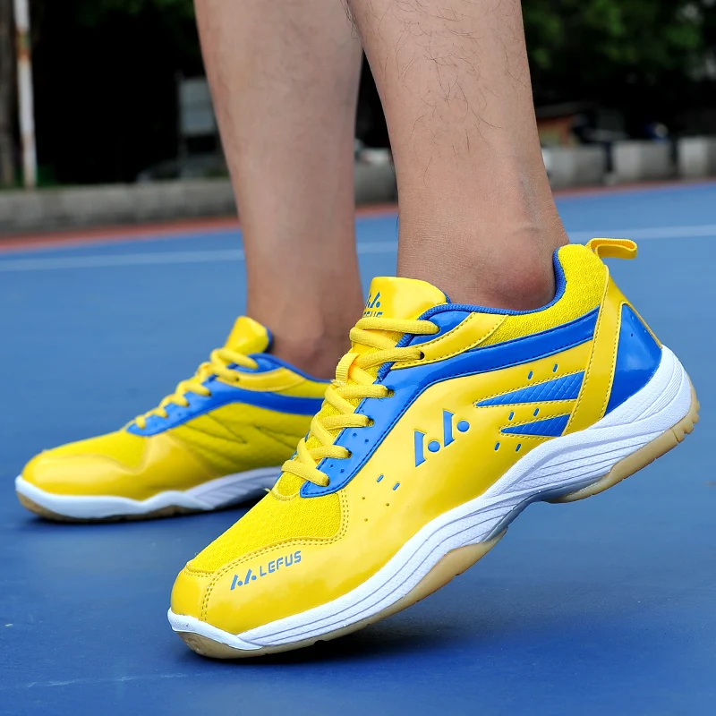Men Badminton Shoes Training Professional Brand High Quality Wear Resistant Couple Sneakers Breathable Unisex Volleyball Shoes