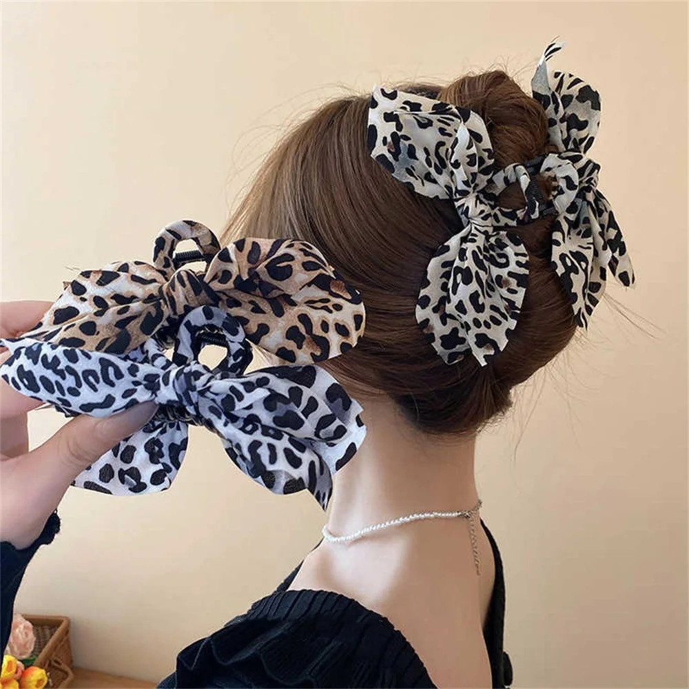 Hot Selling Double Side Paisley Print Bow Shark Clip Large Volumizing Hair Claw for Women Back of Head Ponytail Holder