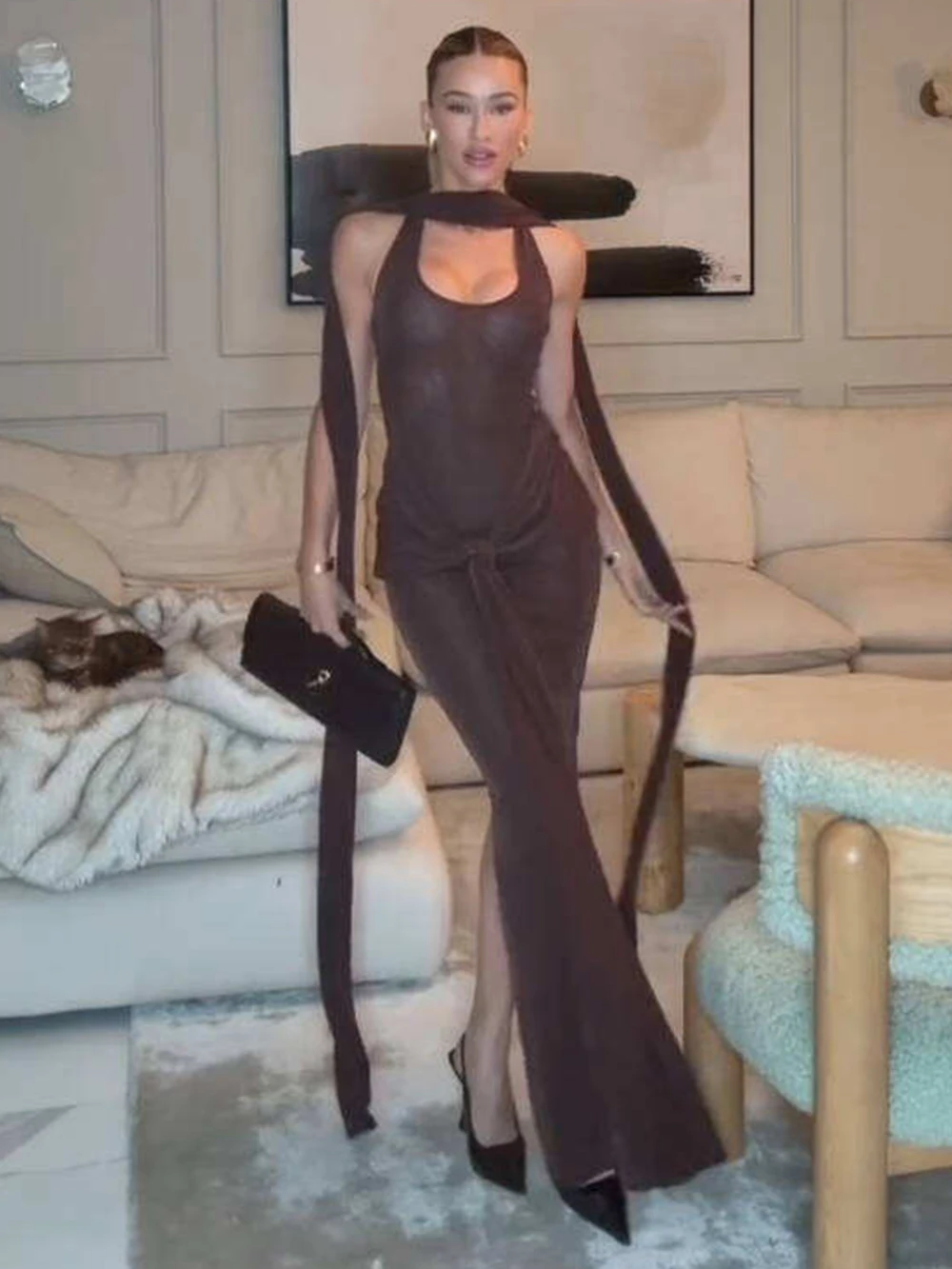 2025 الخريف المرأة القهوة الملونة الشريط مثير أكمام معلقة الرقبة عارية الذراعين مطوي سليم فستان طويل موضة نادي فستان الحفلات #2