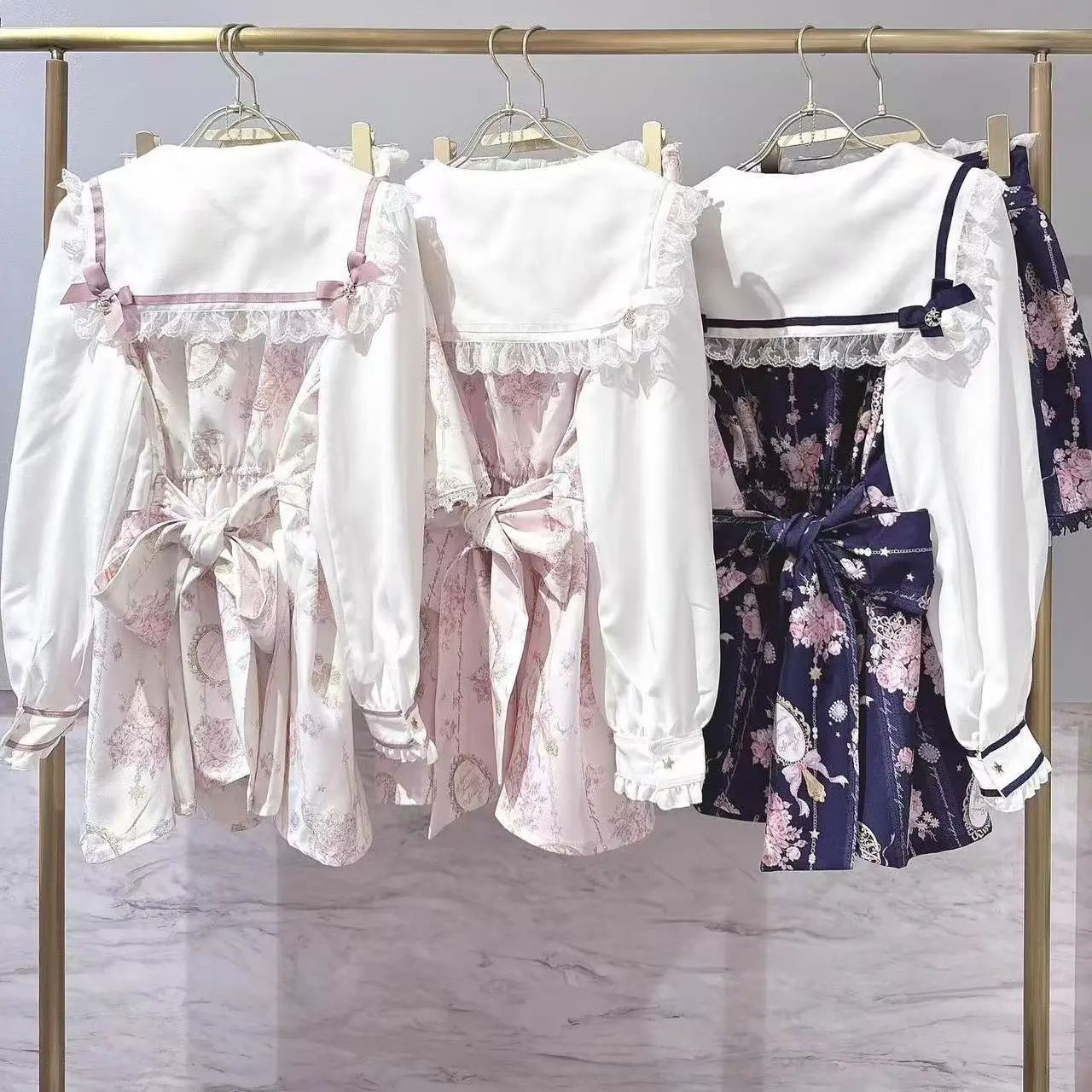 ชุดเดรสแขนยาวลายโบว์น่ารักสไตล์ญี่ปุ่น ลิซ มายน์ ผลิตจำนวนมาก คอลเลคชั่นฤดูใบไม้ร่วง ชุดกระโปรง 2 ชิ้น สำหรับเด็กผู้หญิง สีกรมท่า คอปก