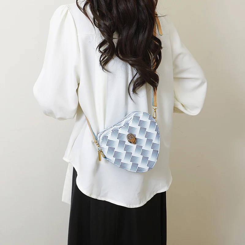 

High-End Luxury Vintage Messenger Bag For Women With Large Capacity And Paris Fashion Elegant Style