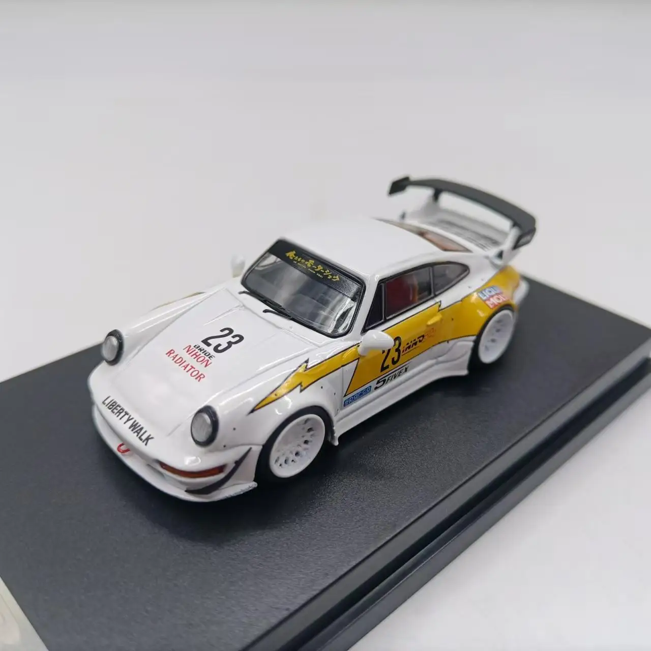 WU Model 1:64 964 RWB Alloy Car Diecasts & Toy Vehicles Car Model Miniature Scale Model Car For Children