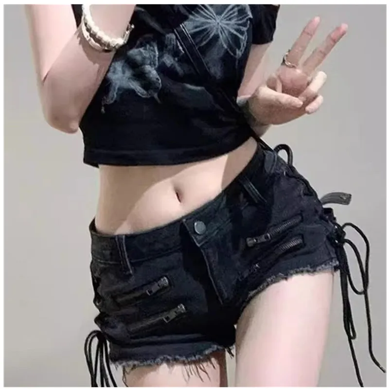

Американские уличные черно-серые джинсовые шорты на молнии для женщин, лето 2026, новые модные шорты Y2K, универсальные, с бахромой и декоративной тесьмой