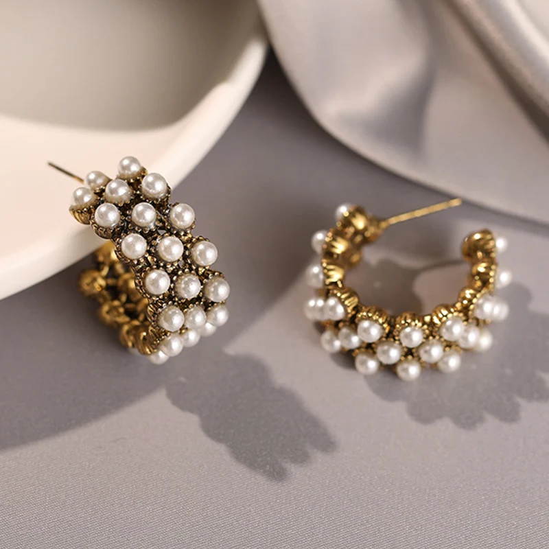 Vintage Metal Imitation Pearl Post Earrings For Women C Shape New Heavy Fashion Jewelry Timeless Accessories Holiday Gifts C1768