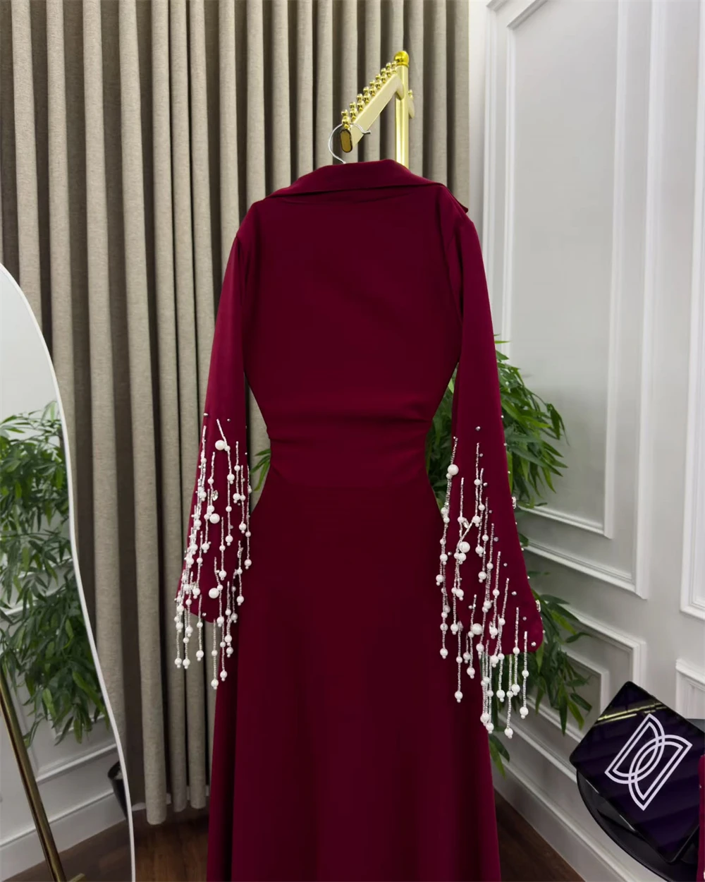 Customized Evening Dress Temperament V-Neck Vestido  De  Festa  Jersey Long Sleeves Sweep Train  Sweep Train  Evening Dress