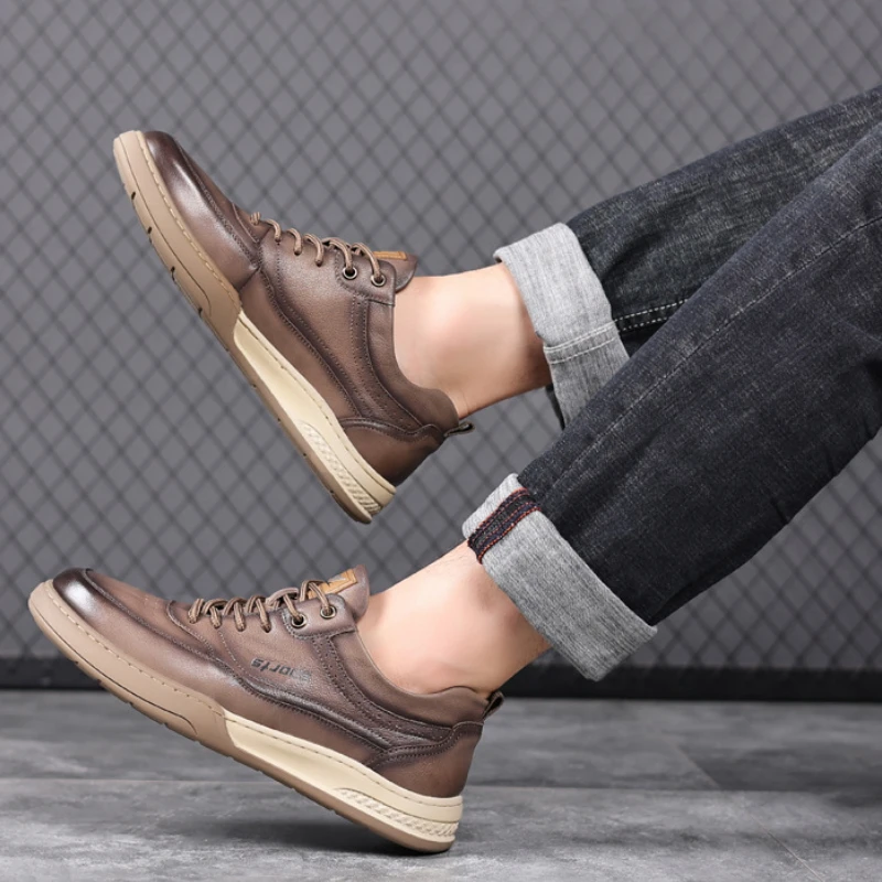 Retro Cow Leather British Men\'s Board Shoes Spring Autumn Soft Sole Casual Men Sneakers New Designer Non-slip Zapatos De Hombre