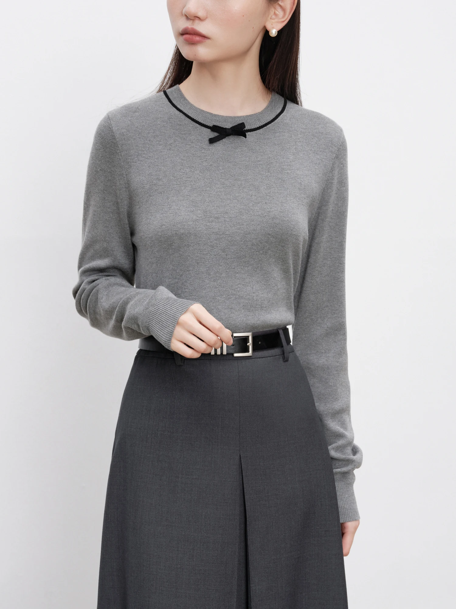 ZIQIAO Petite Size Simple Wool Knitted Sweater for Women 2024 Spring Autumn Collection New Bow Top Casual Loose 24ZQ93192