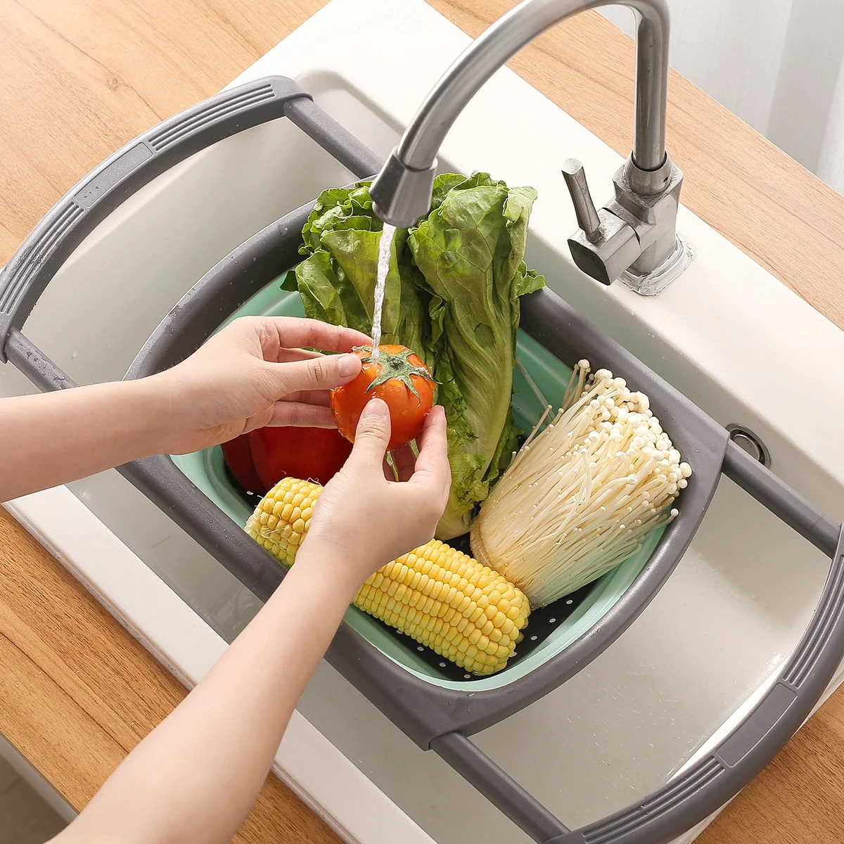 Colander collapsible, Colander Strainer Over The Sink Vegetable/Fruit Colanders Strainers with Extendable Handles