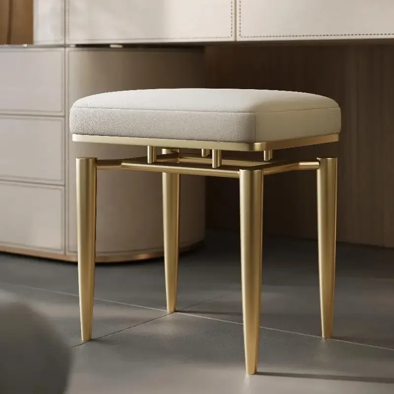 Modern Nordic Camping Computer Barber Accent Dining Chairs Comfortable Clear Wooden Sillas Kitchen Furniture Sedia Velluto E Oro