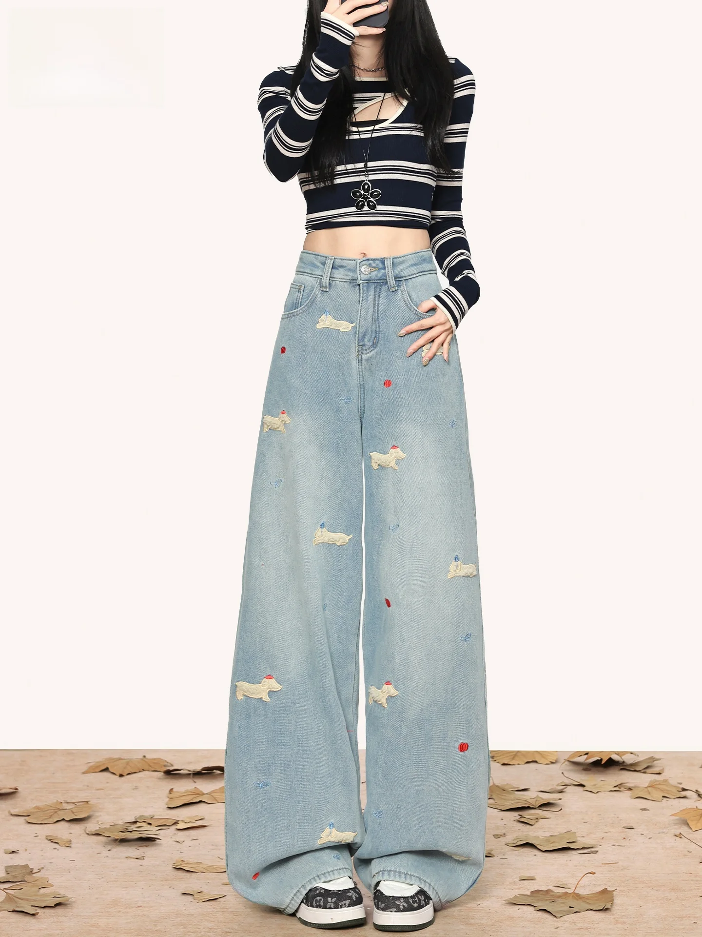 

Fleece Lined Embroidered Fun Dungaree Dog Wide Leg Jeans Women's New 2026 Summer Slimming Dopaamine Floor Length Pants