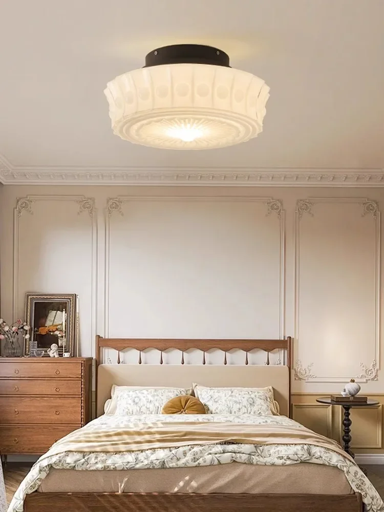 Retro bedroom ceiling light Nanyang wind aisle balcony entrance light cream wind ancient study restaurant chandelier