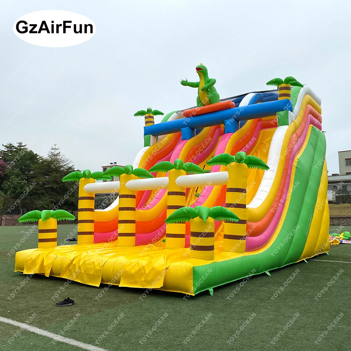

Factory Customized Outdoor Large Commercial Slide Palm Tree Inflatable Water Slide Suitable for Adults and Kids