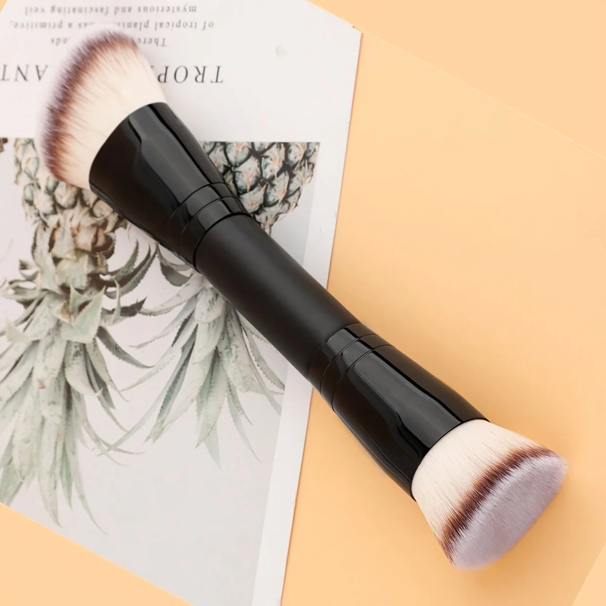 Dual-ended Makeup Brush-Angled Contour Flat Foundation Brush for BB Cream Foundation Seamless Blending Concealing Contouring