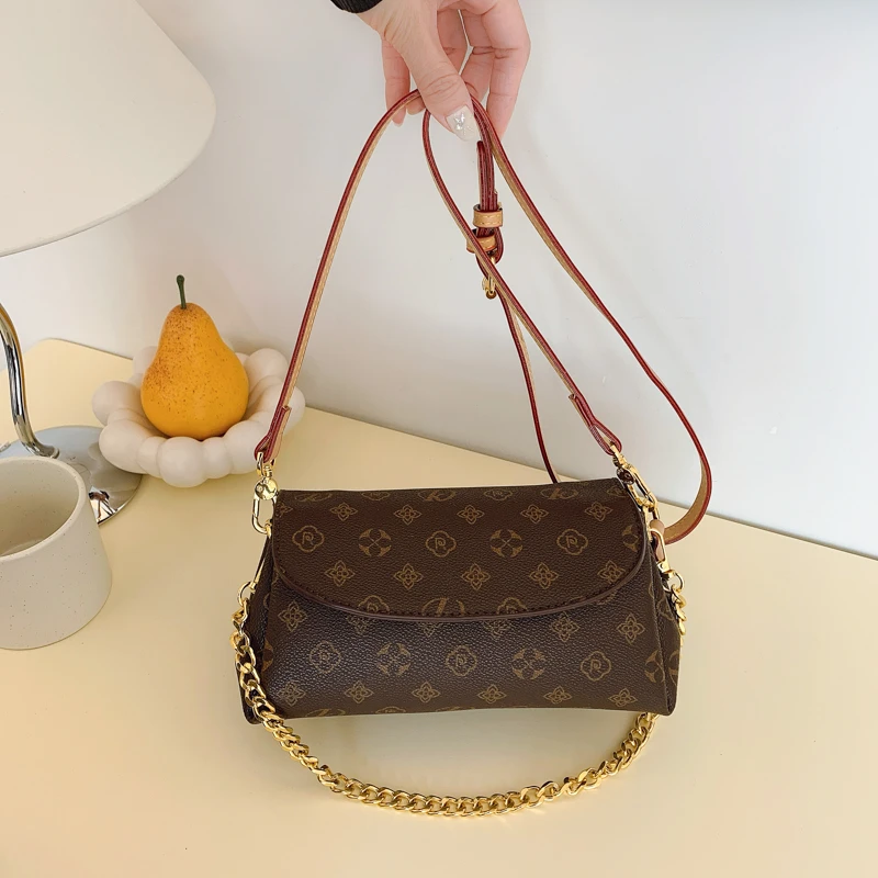 

Elegant Ladies Leather Shoulder Bag Crossbody Messenger Tote Handbag By Famous Designer Luxury Brand For Classic Style