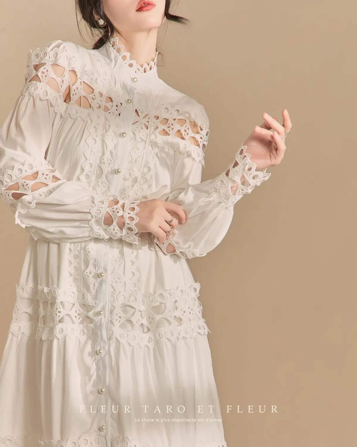

Japan French Retro Gentle Style Romantic Lace Hollow Waist Slimming White Dress 2026 New