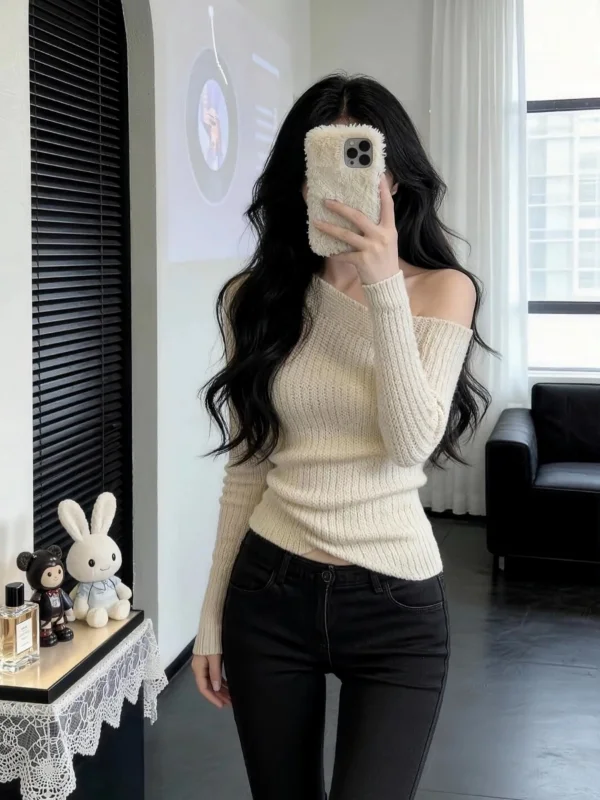 

Уникальный трикотажный топ больших размеров с открытыми плечами, облегающий, для ношения под одеждой, красивый, модный, в корейском стиле, для осени и зимы