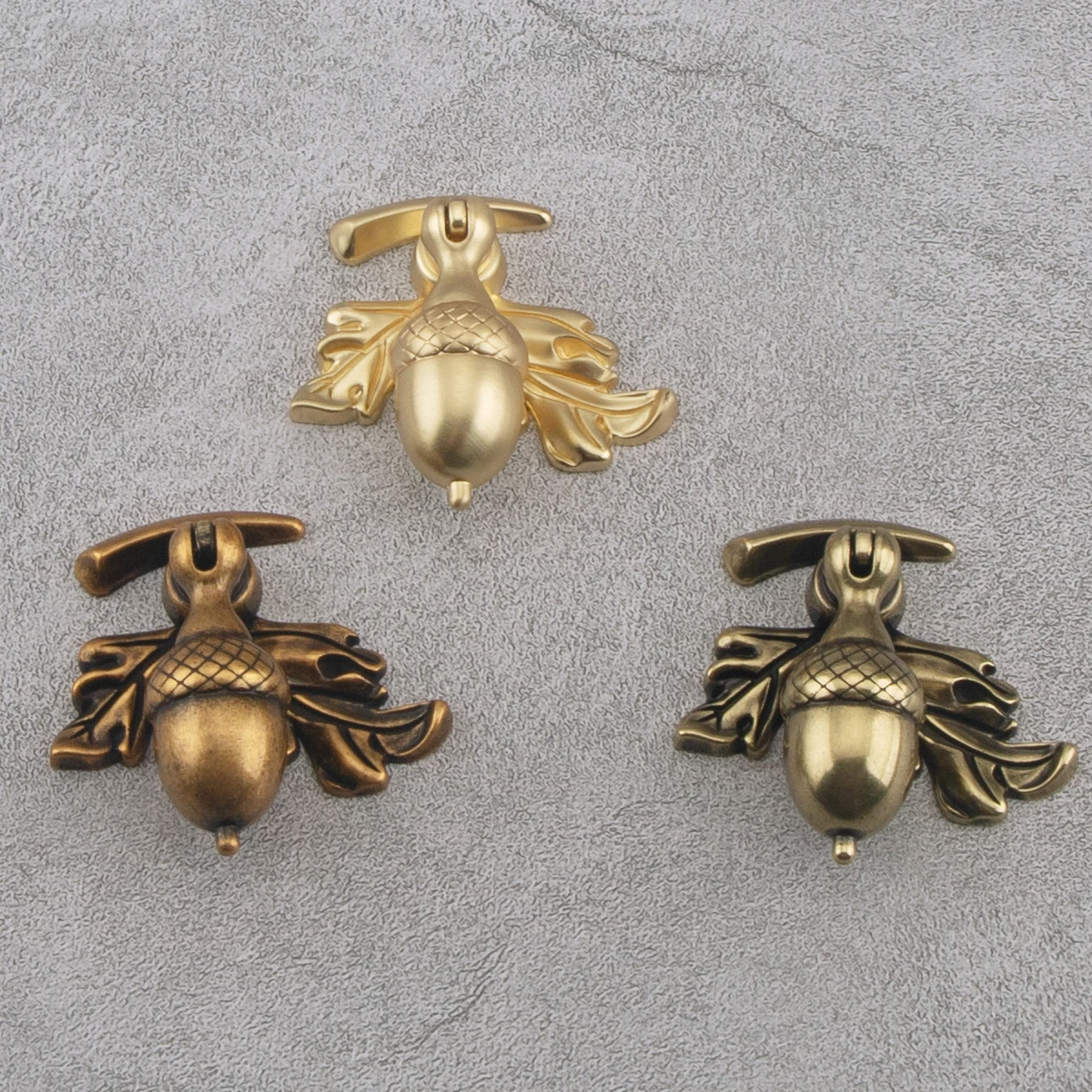 Hot selling American classical acorn handle drawer bronze zinc alloy knob kitchen cabinet bee handle