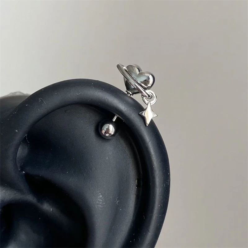 1 PCS Cute Love Planet Silver Color 316L Stainless Steel Ear Bone Nail for Women New Fashion Allergy Prevention Jewelry Gifts