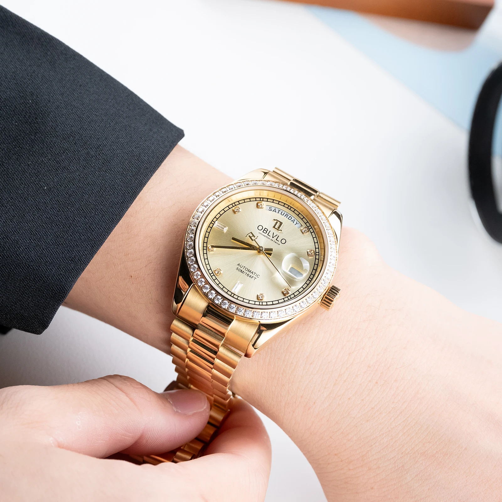 

OBLVLO Мужские автоматические часы с желтым золотом и бриллиантовым безелем с датой, механизм Miyota, классический механический браслет, функция дня RX-DD