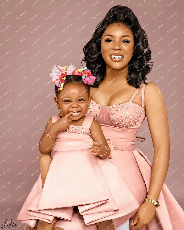 birthday dress for mother Set of dresses for mother and daughter with bright pink lace and pink