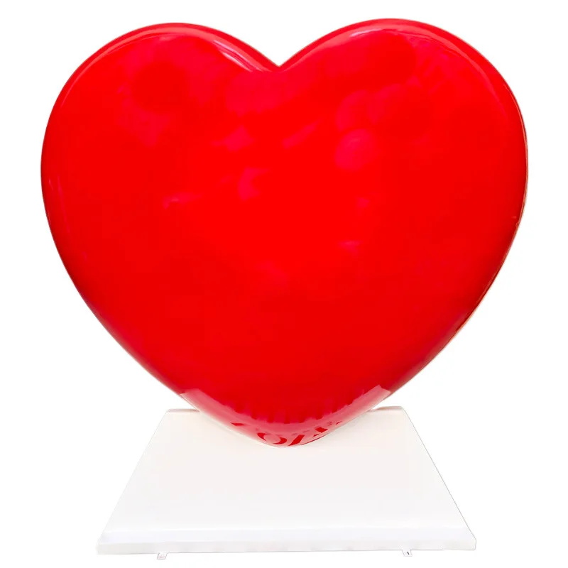 

Internet celebrity love, confession, ornament, heart, sculpture, outdoor, fiberglass, travel