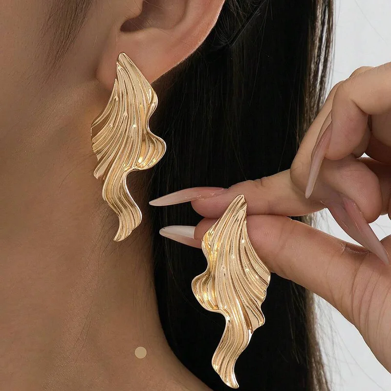 Long Tassel Texture UV Golden Drop Earrings for Women Simple Versatile Personality Exaggerated Smooth Creative Jewelry Girl Gift