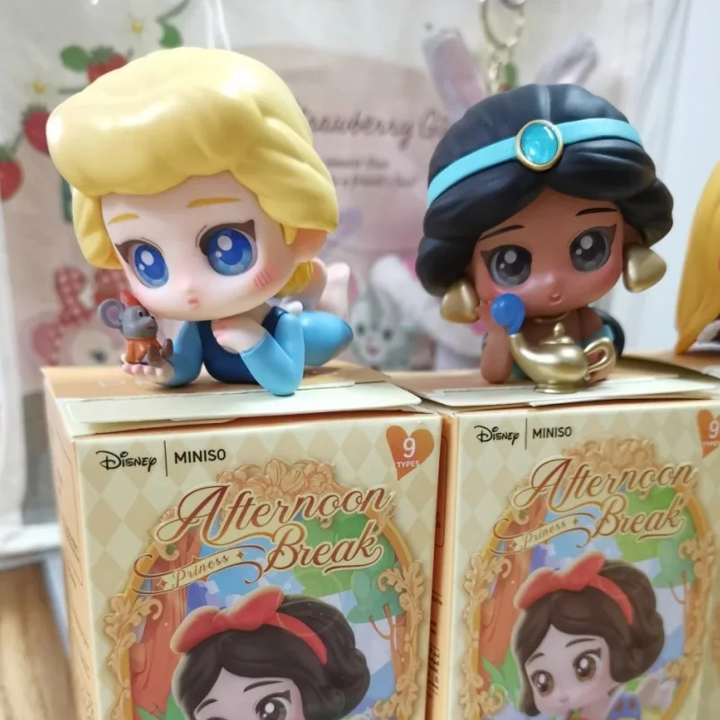 Disney Princess Afternoon Break Series กล่องตาบอด Mulan Belle Rapunzel Cinderella Elsa คอลเลกชันรูป Surprise กล่องของเล่นของขวัญ