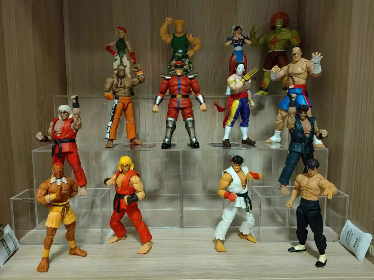 

В наличии Jada Toys Ultra Street Fighter II M.Bison Dhalsim Violent Ken RYU Chun Li 6 дюймов Фигурка Коллекционная игрушка в подарок