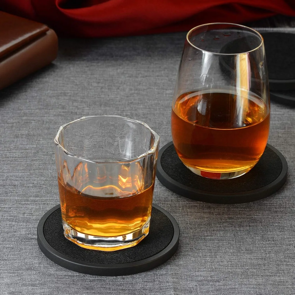 

6 Pcs Classic Black Absorbent Cup Coasters Silicone Drink Mats with Non-slip Felt Pad Water Absorbing Design Come with Storage Holder Sturdy Reusable Table Decor Perfect for Home Living Room Kitchen Daily Mug Cup Placement and Desktop Protection