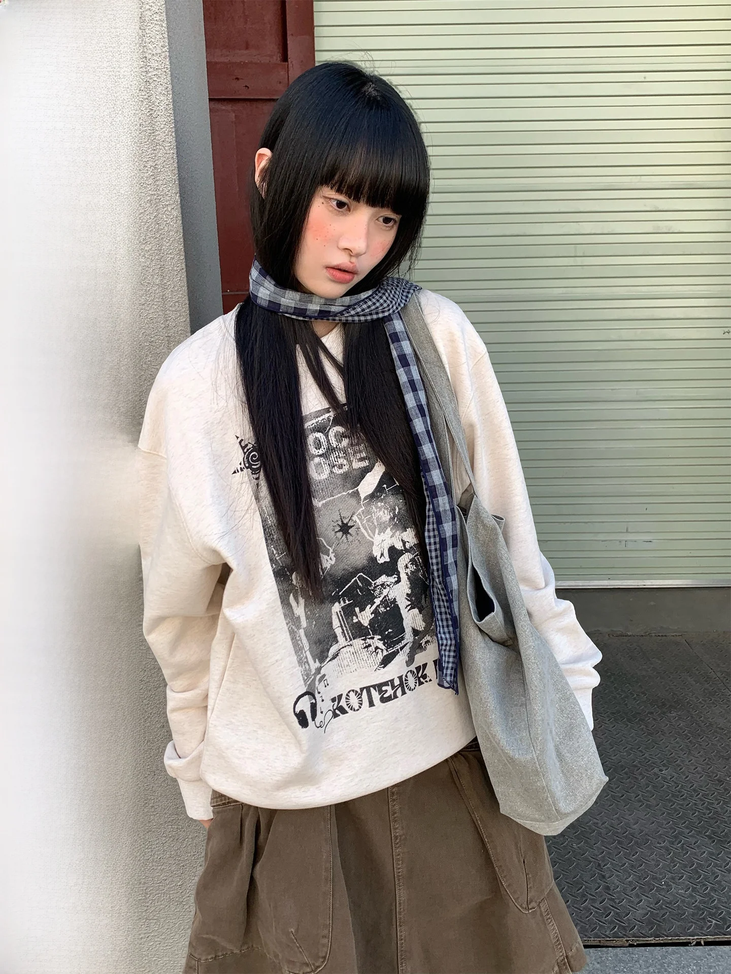 

COK2026 Корейский свитшот из хлопка с круглым вырезом и принтом, для повседневной носки, коллекция ранней весны