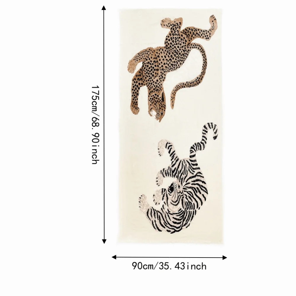 Luxuriöser Leoparden-Sonnenschutz im Old-Money-Stil, langer Schal mit Tiger-Print, drapierte Strickjacke für den Frühling. – Detail 2