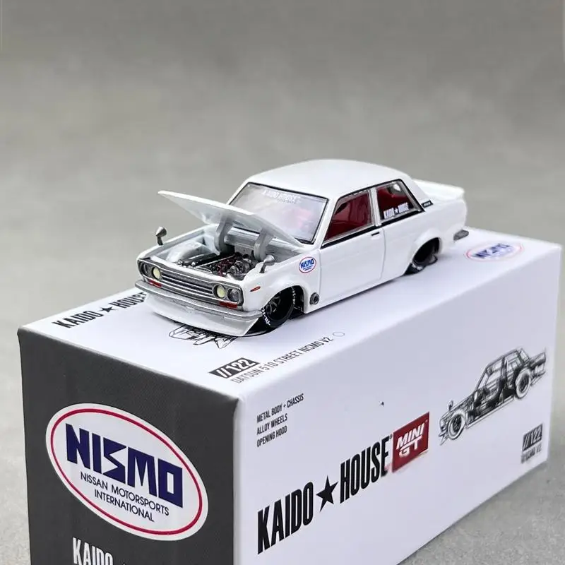 

Модель автомобиля TSM KAIDO HOUSE MINI GT 1/64 KHMG122 Datsun 510 Street Nismo V2 с белым лаком