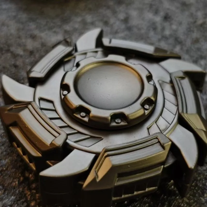 Velocità dell'attacco rotante in lega dell'armatura rotante ZWEDC ​ ​ Giocattolo di decompressione da tavolo Fidget Spinner