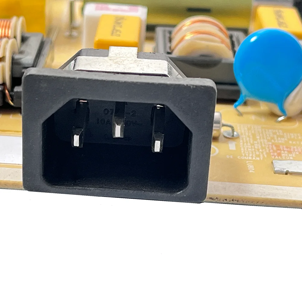 LS32AM702UNXZA LS32BM702UNXGO LS32BM703UN LS32AM700UR LS32BM703UNXZA LS32BM702UN บอร์ดจ่ายไฟสำหรับ BN44-01096A P32E8_ADY