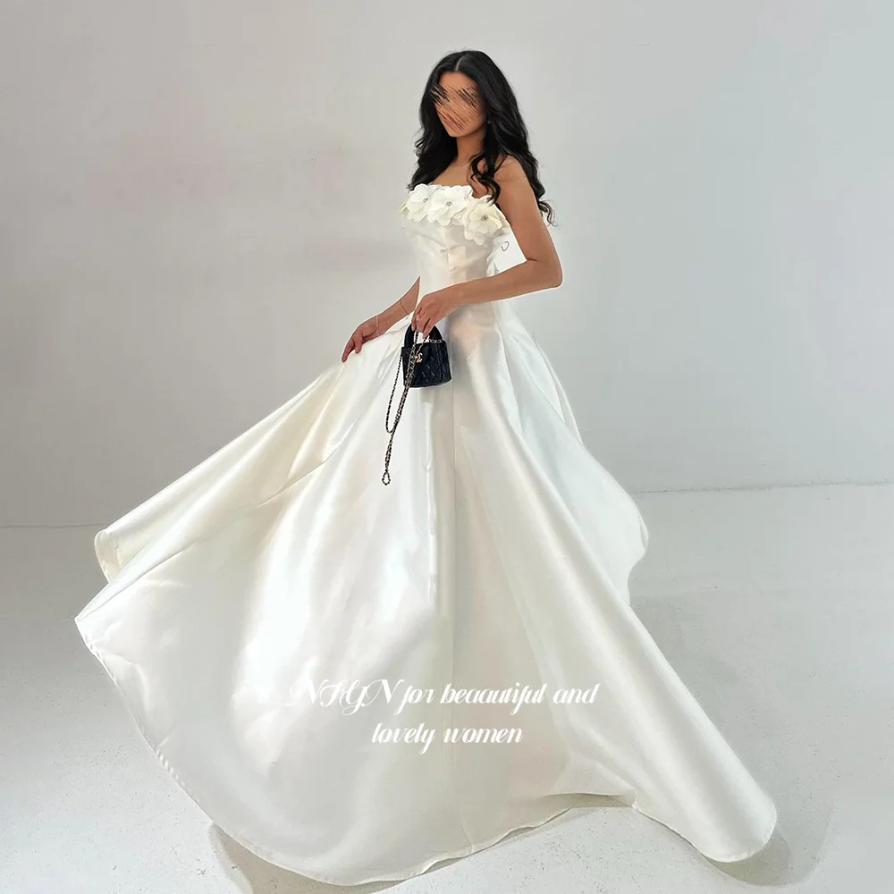 Abito da Cerimonia NFYN con Spalle Scoperte, Fiori 3D, Vestito Formale a Linea A con Pieghe per Donne Arabe, Personalizzabile