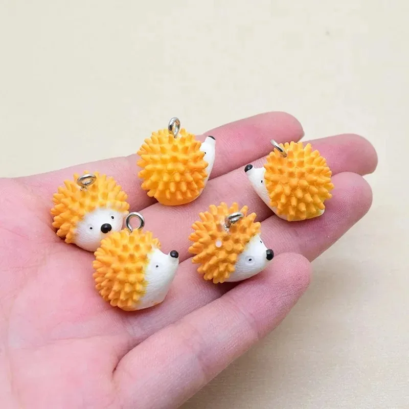 10Pcs Lifelike 3D Hedgehog Resin Charms Kawaii Small Animal Pendants Wholesale Supplies For DIY Earring Keychain Jewelry