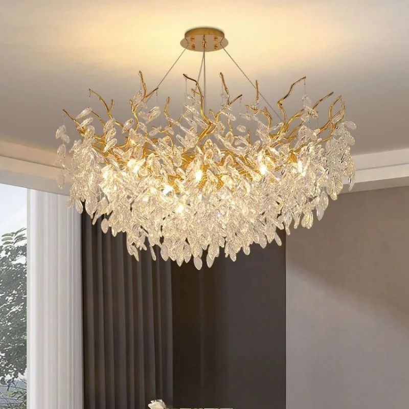 Prosty żyrandol do salonu