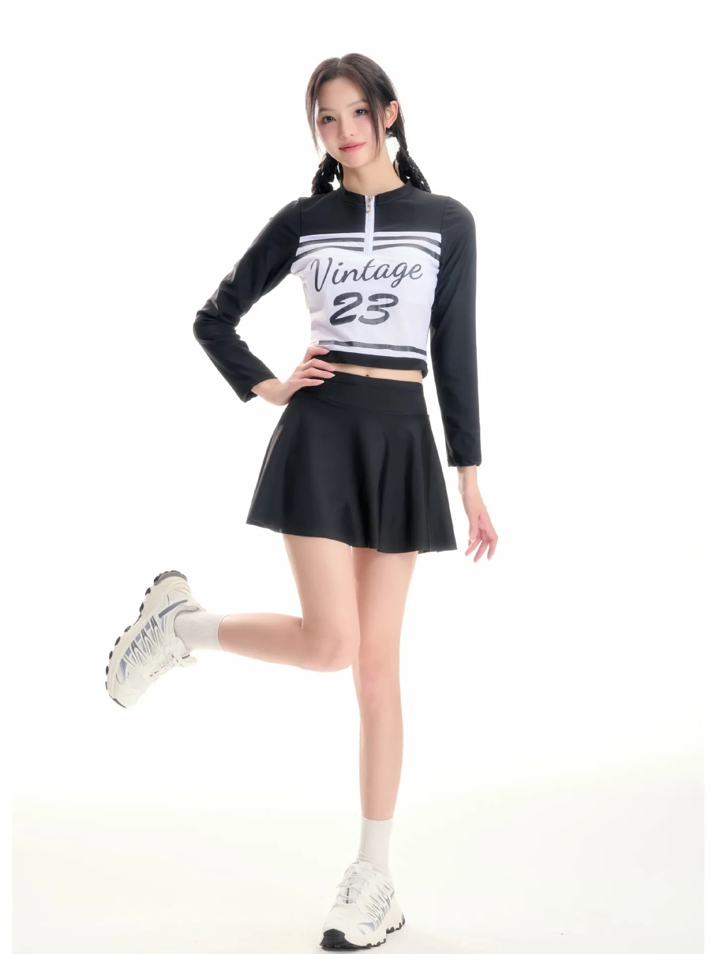 

Black korean style thin, conservative, high waist, split body, long sleeved, student sports, hot spring soaking, swimsuit