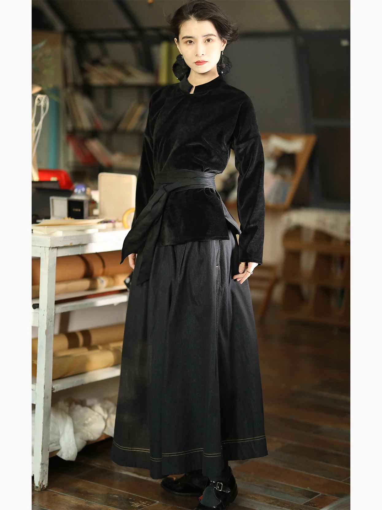 

Новая китайская бархатная кофта в стиле ретро, оригинальный дизайн, женская, модная, из полиэстера, с длинными рукавами, полной длины.