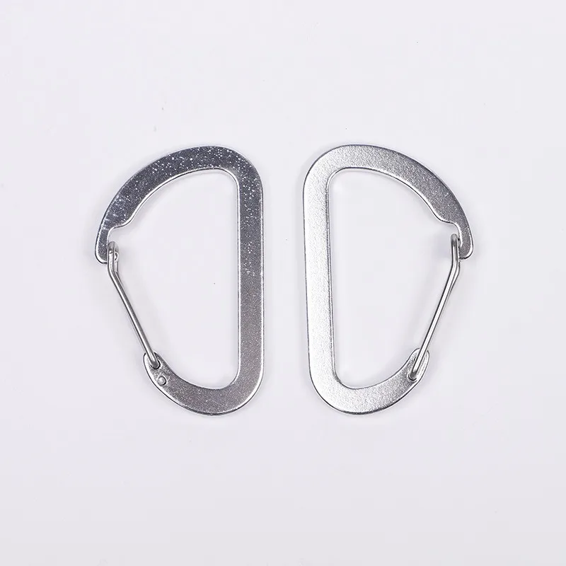 خطاف ظهر متعدد الوظائف بخطاف معدني مقاس 8 على شكل قرع مسطح مع فتاحة زجاجات للتخييم والمشي لمسافات طويلة في الهواء الطلق أداة صغيرة،