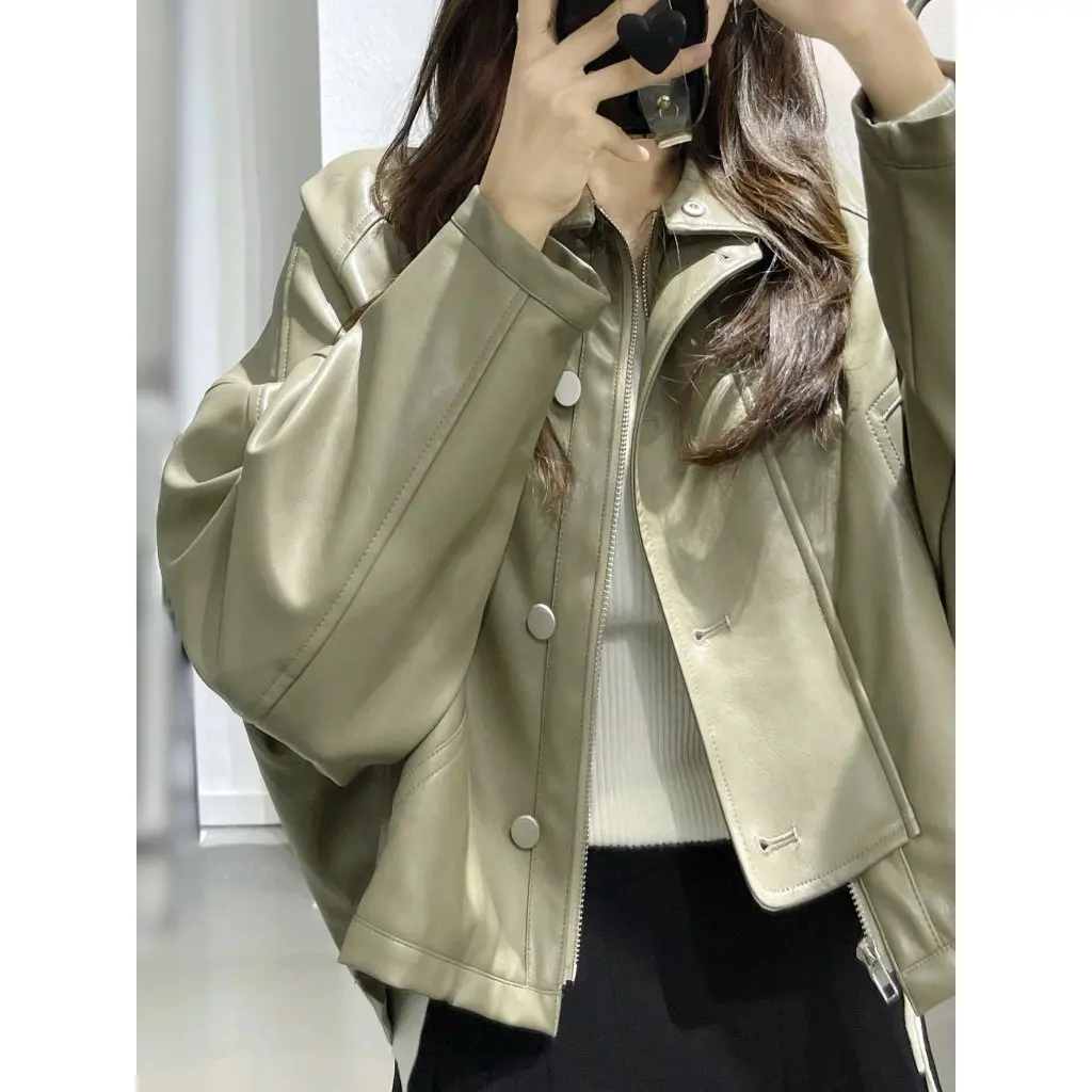 Casaco feminino de couro curto com gola vertical, jaqueta casual solta de alta qualidade estilo retrô americano para primavera e outono