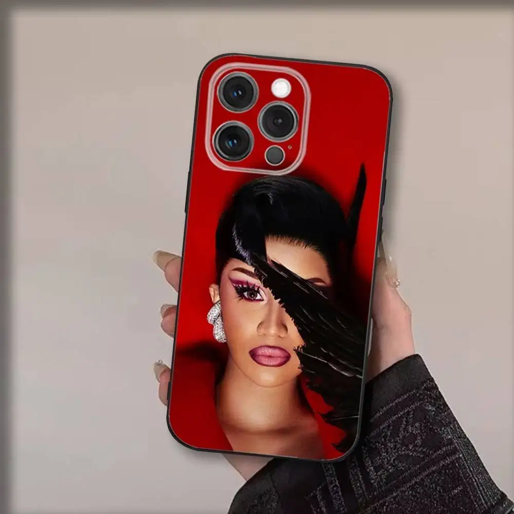 حافظة هاتف C-Cardi B Am I The D-Drama لهاتف iPhone 17,16,15,14,13,12,11,Pro,Max,Plus,Air,X,XS,XR,SE,8,7,Mini,Soft Black Funda