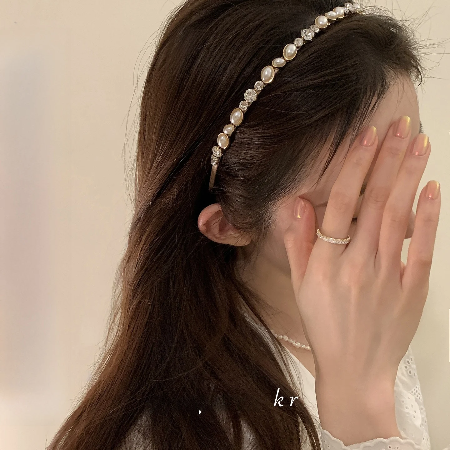 

Suzyacc Kr Luxury Pearl Imitation Diamond Fine Hair Band Women's Internet Famous 2025 Unique Design Hair Clip Headband